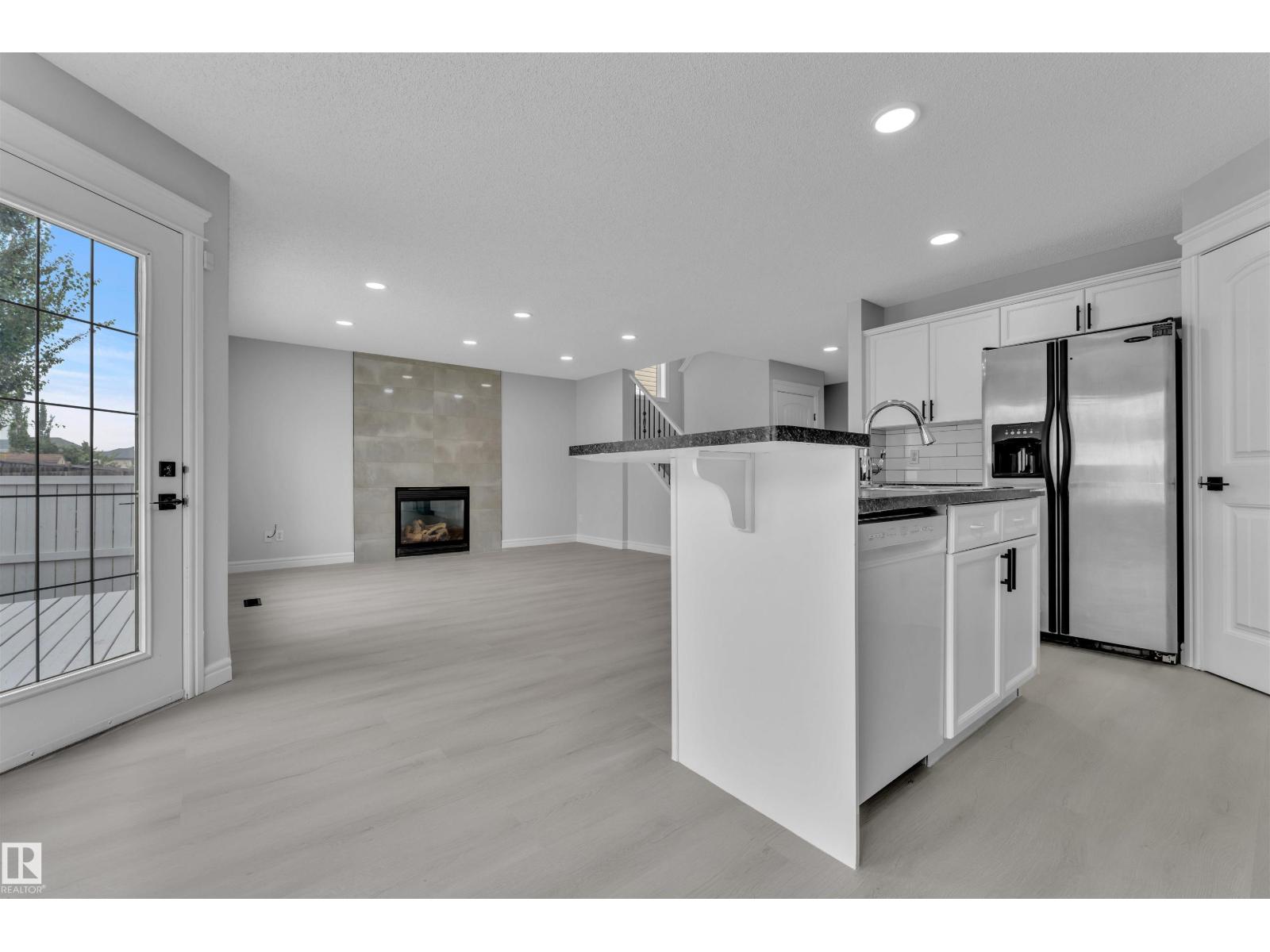 Photo 16 of 4110 157 A Av Nw, Edmonton AB