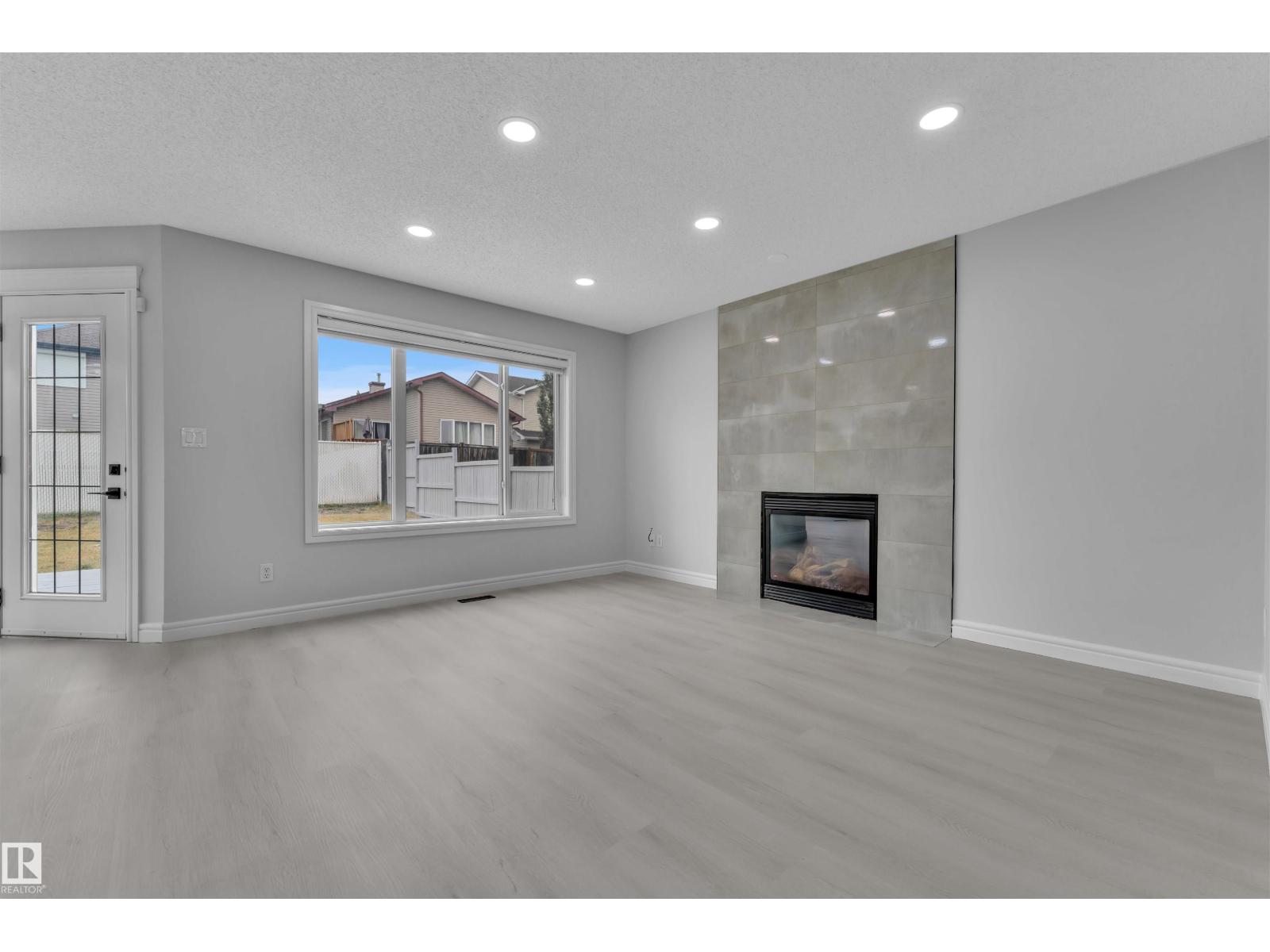 Photo 18 of 4110 157 A Av Nw, Edmonton AB
