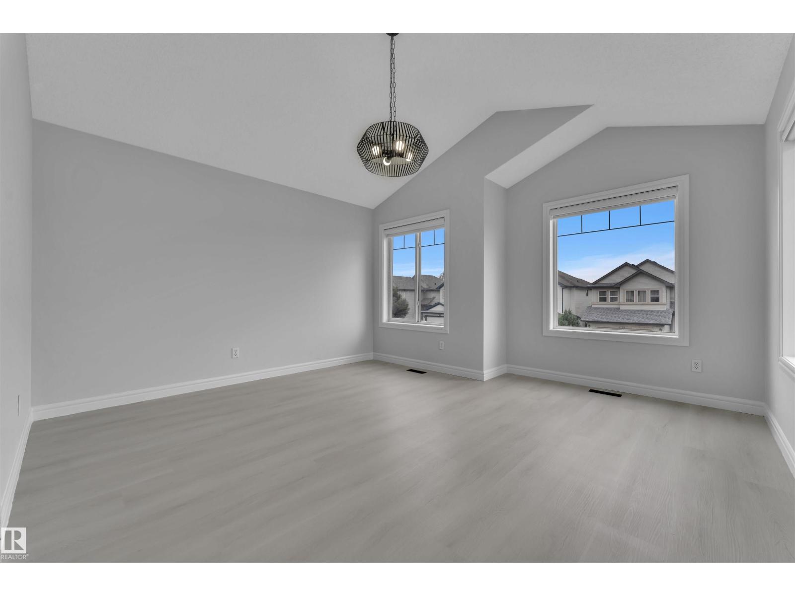 Photo 24 of 4110 157 A Av Nw, Edmonton AB
