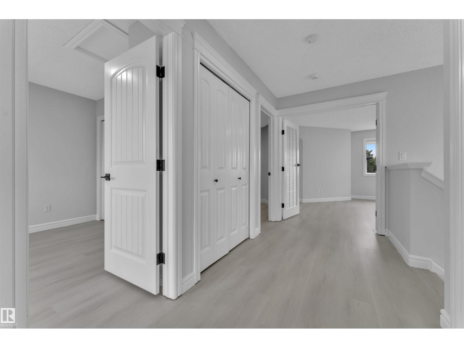 Photo 27 of 4110 157 A Av Nw, Edmonton AB