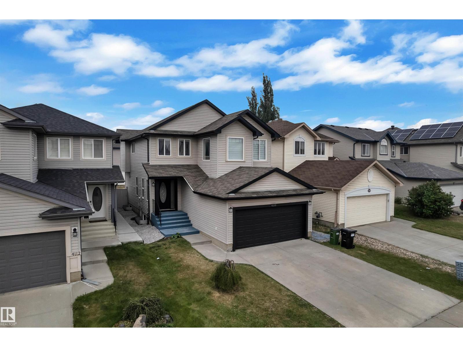 Photo 3 of 4110 157 A Av Nw, Edmonton AB