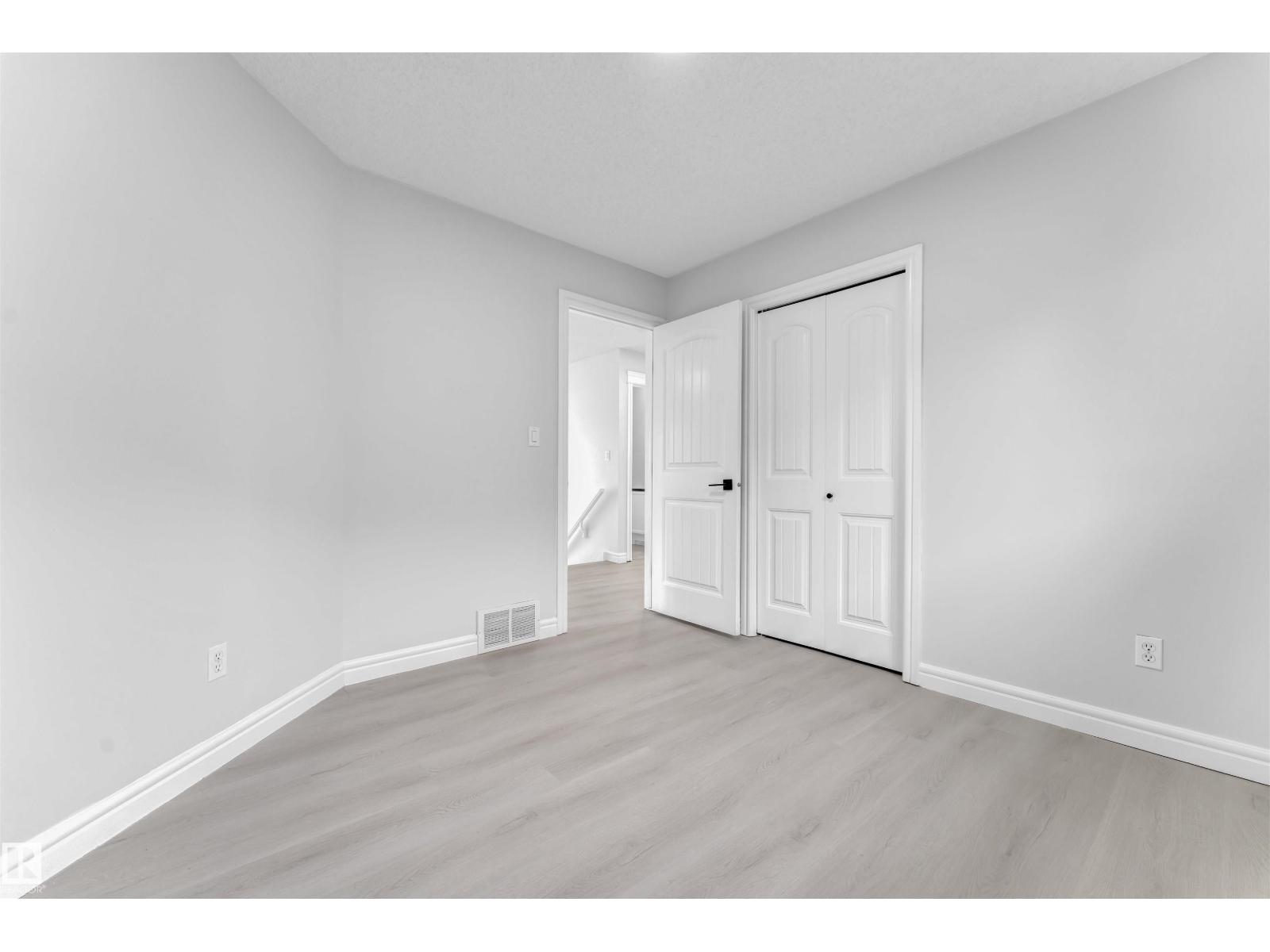 Photo 32 of 4110 157 A Av Nw, Edmonton AB