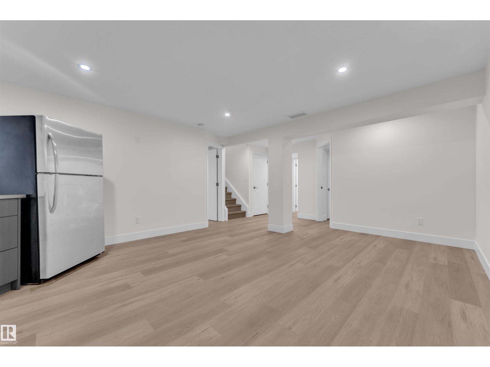 Photo 42 of 4110 157 A Av Nw, Edmonton AB