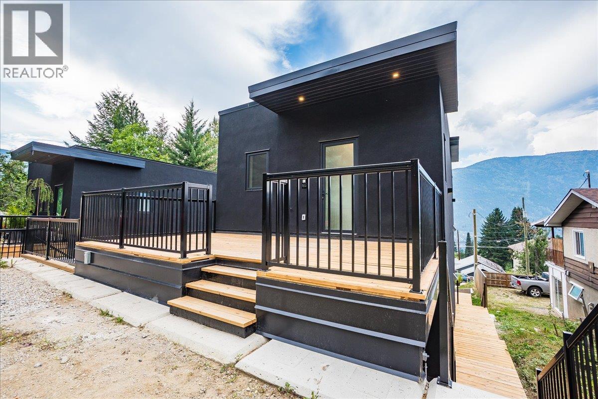 Photo 42 of C 620 Richards Street, Nelson BC