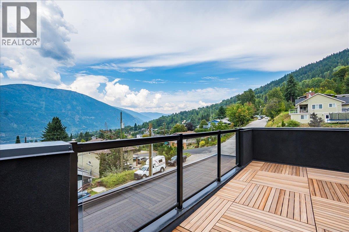 Photo 38 of C 620 Richards Street, Nelson BC