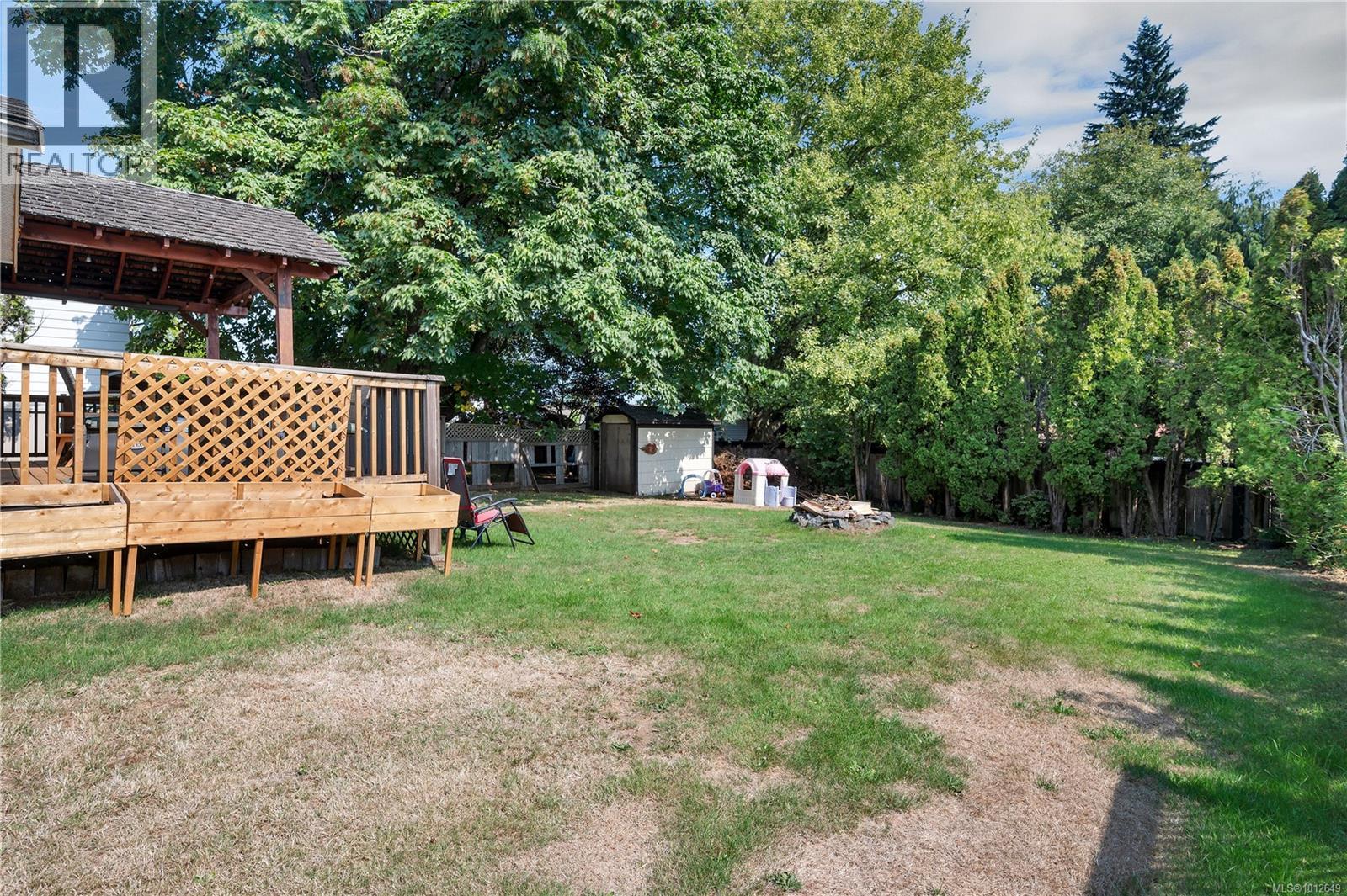 1985 Penfield Rd, Campbell River