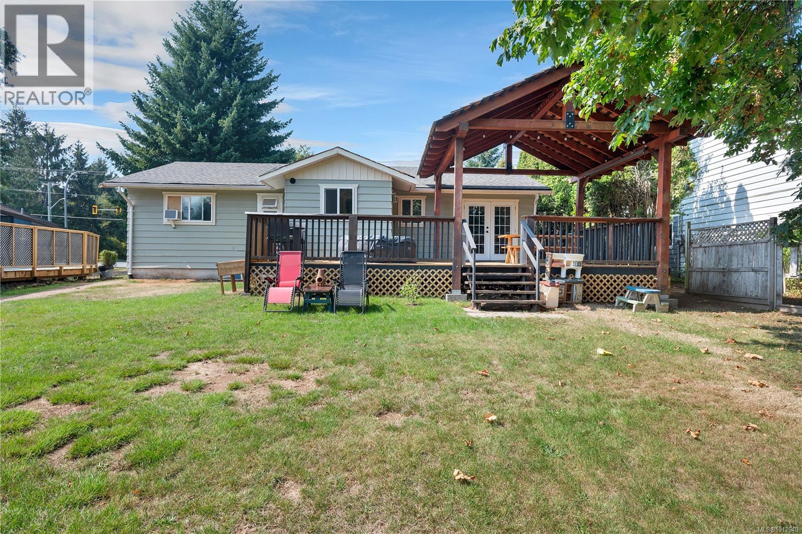 1985 Penfield Rd, Campbell River