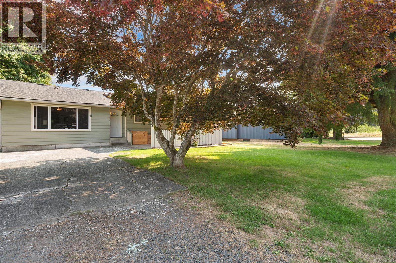 1985 Penfield Rd, Campbell River