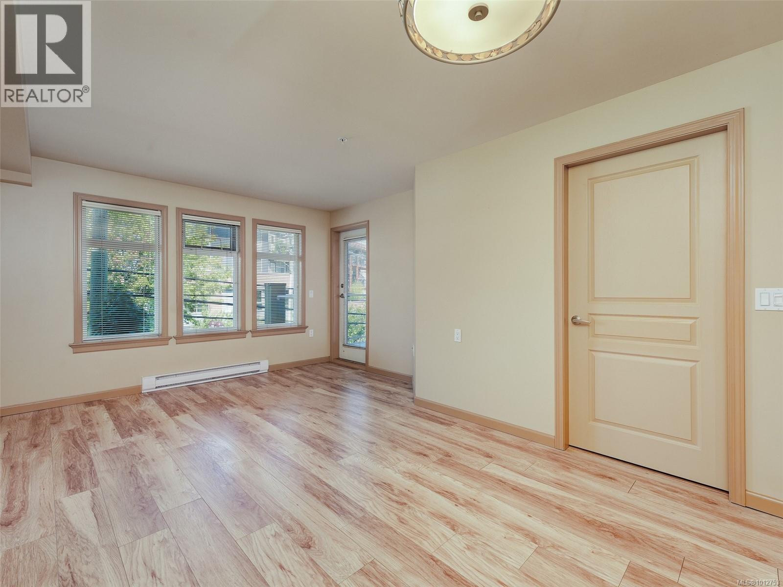 Photo 4 of 306 663 Goldstream Ave, Langford BC