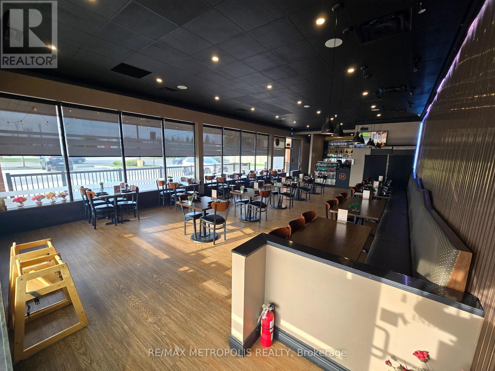 Photo 14 of 1 18025 Yonge Street, Newmarket ON