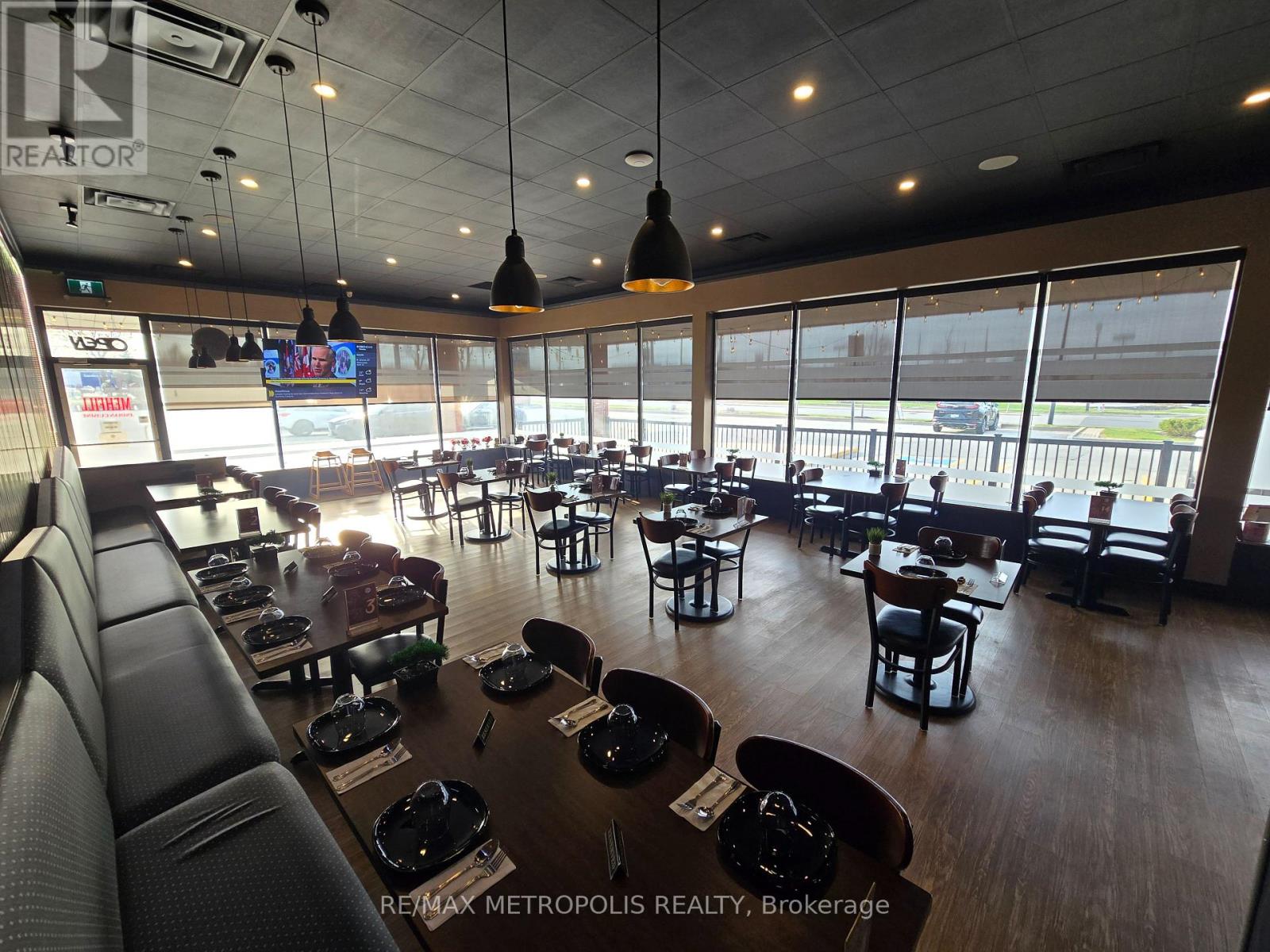 Photo 19 of 1 18025 Yonge Street, Newmarket ON