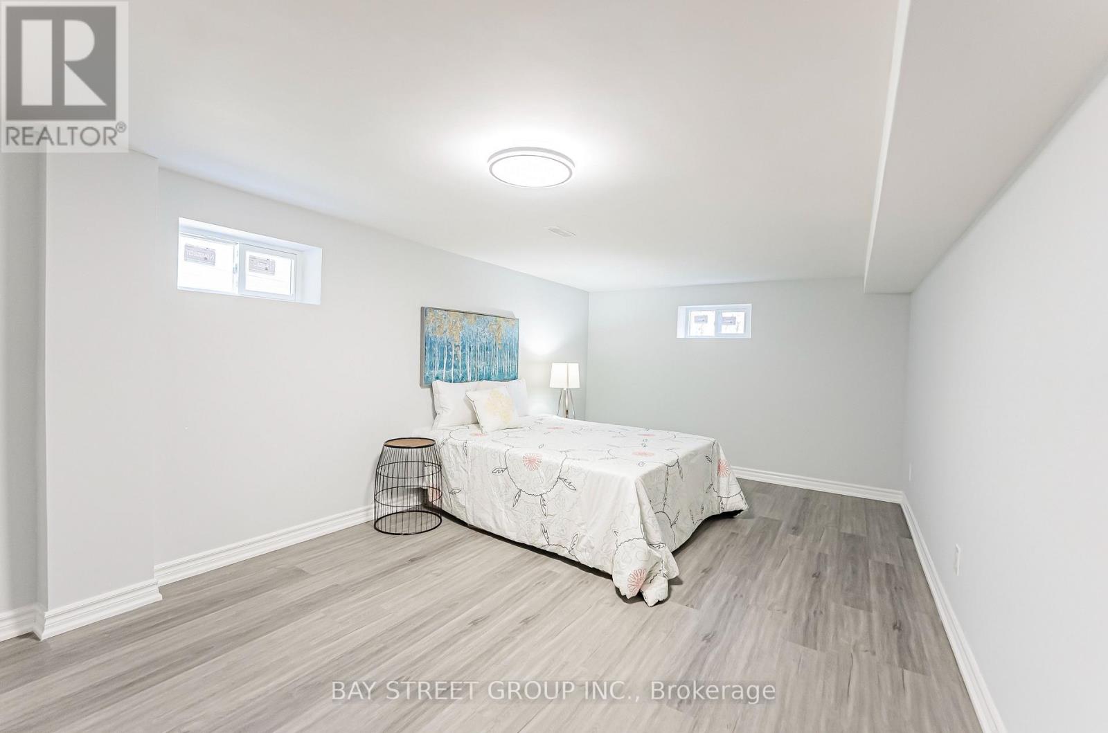 Photo 25 of 51 Rockport Crescent, Richmond Hill ON