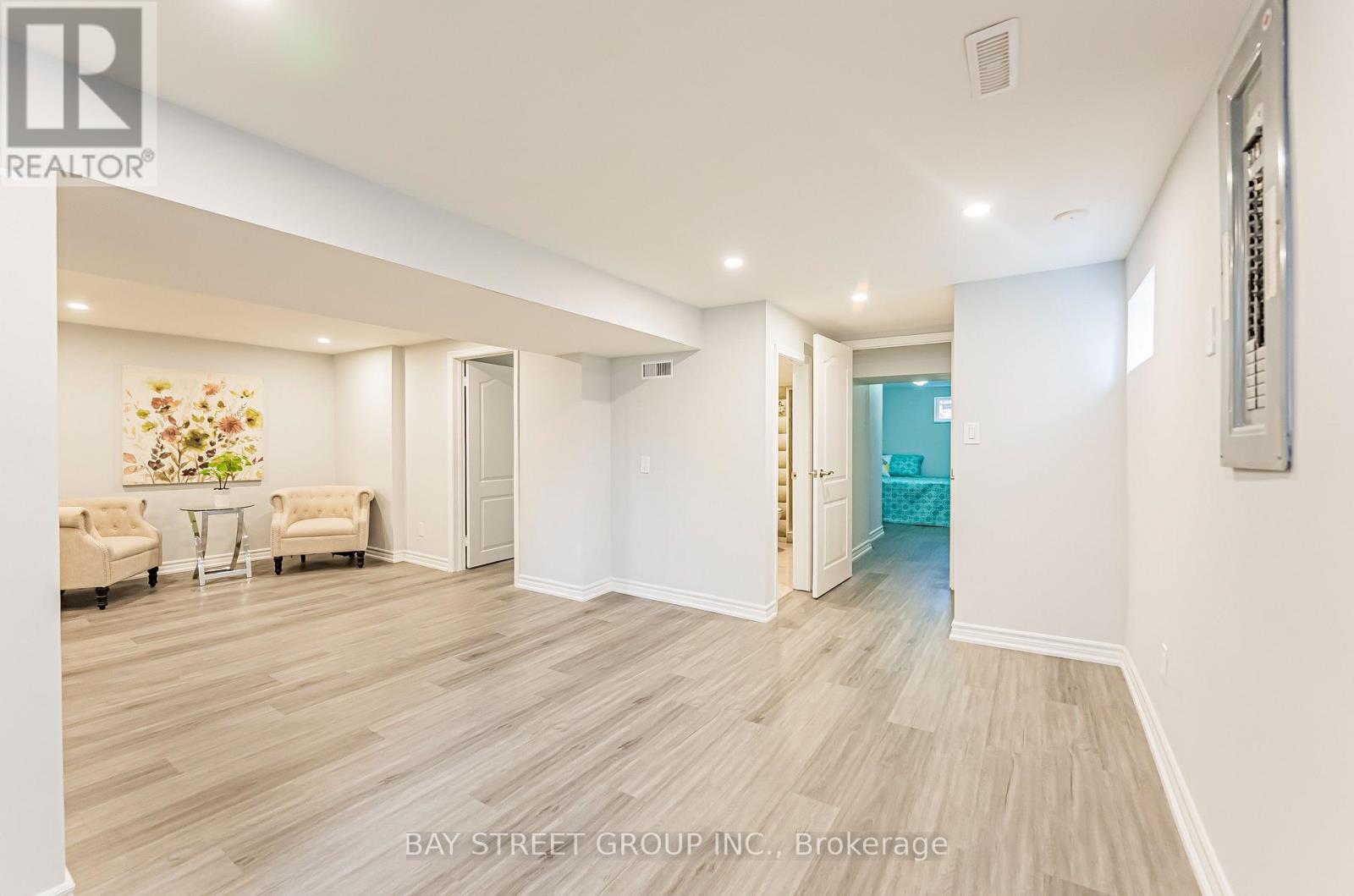 Photo 30 of 51 Rockport Crescent, Richmond Hill ON