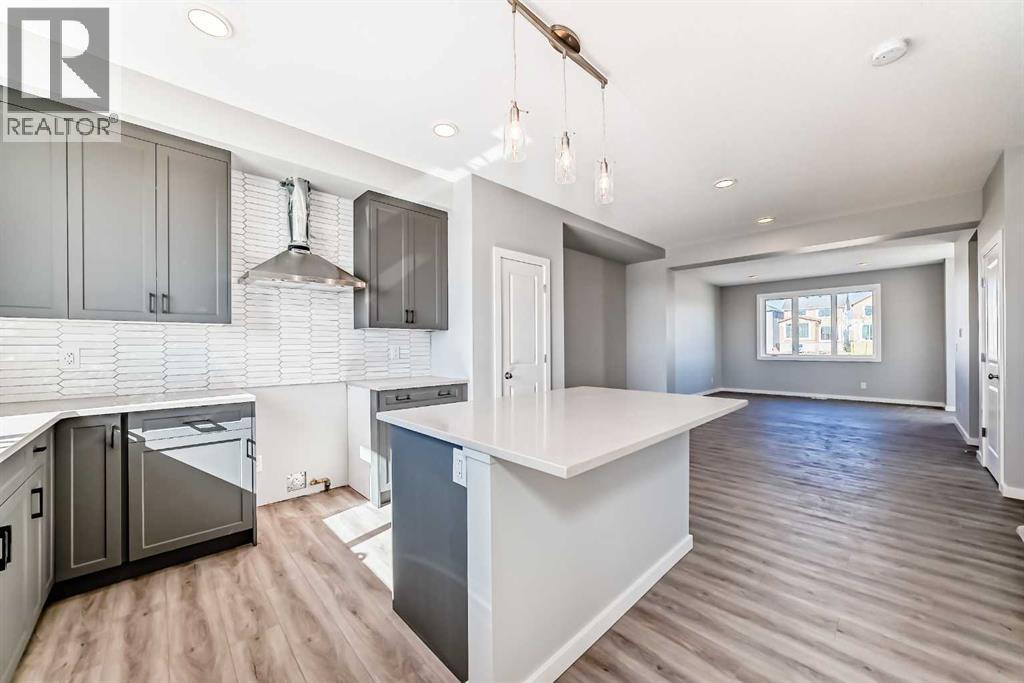 Photo 10 of 8 Starling Place Nw, Calgary AB