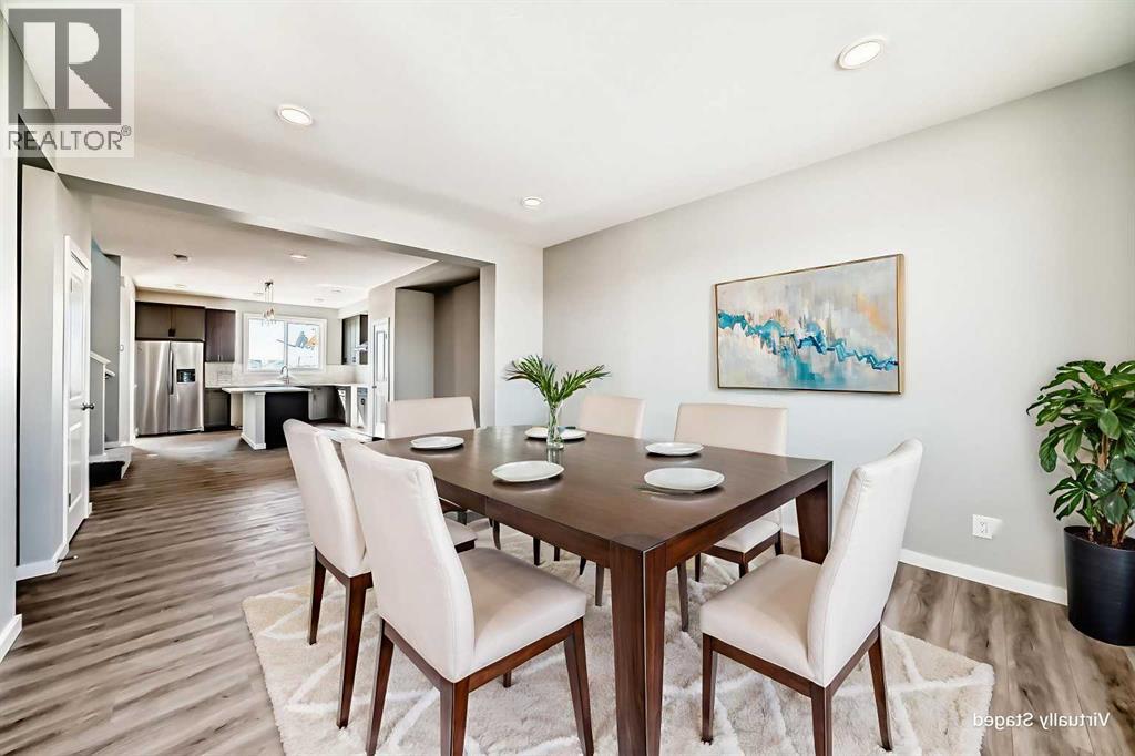 Photo 2 of 8 Starling Place Nw, Calgary AB