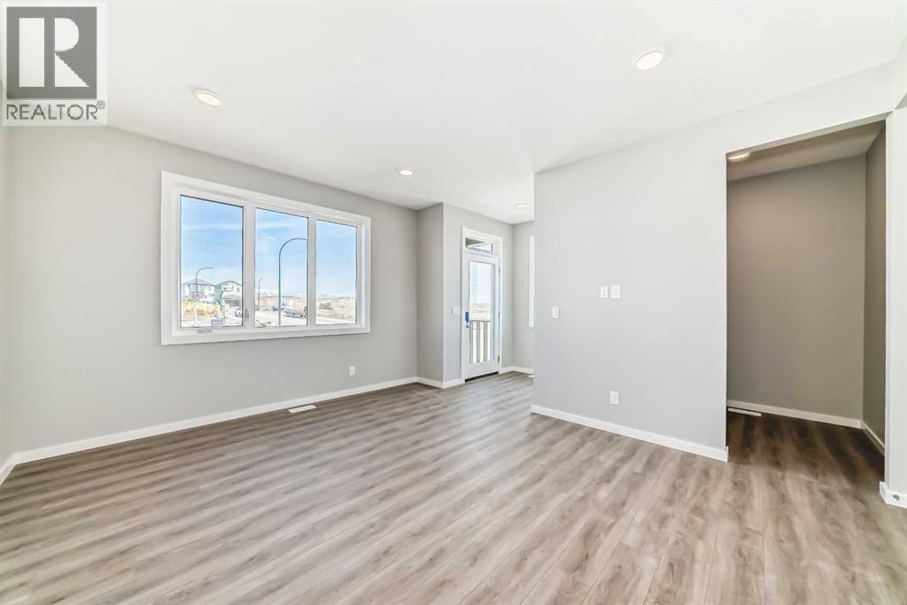 Photo 15 of 8 Starling Place Nw, Calgary AB