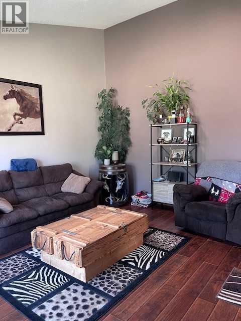 Photo 3 of 98 Westview Crescent, Blackfalds AB