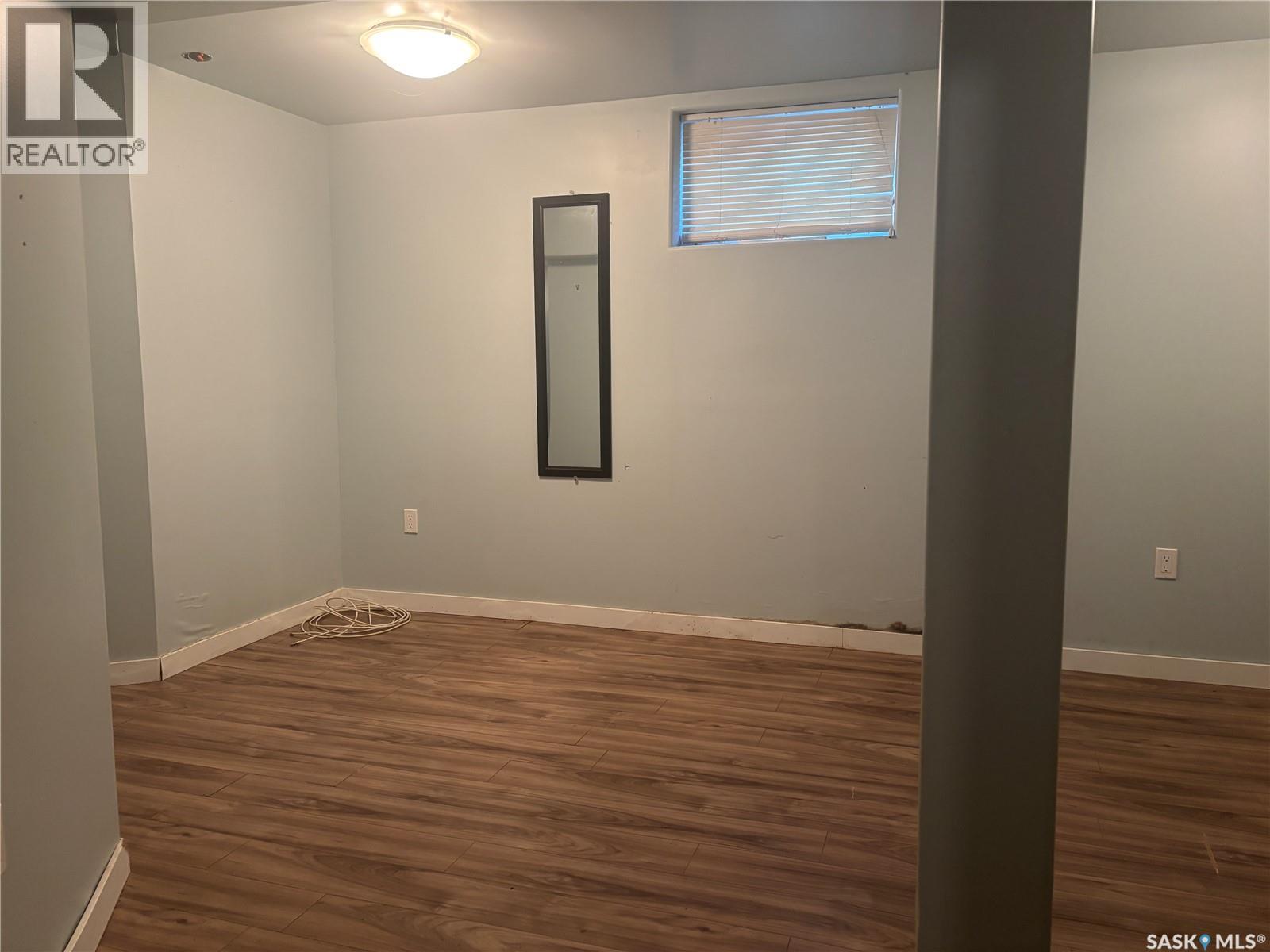Photo 14 of 975 Atkinson Street, Regina SK