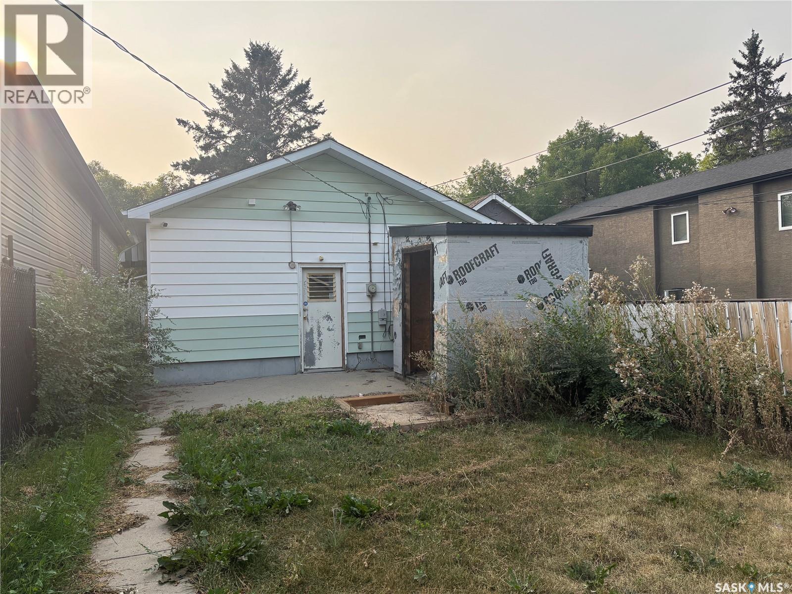 Photo 20 of 975 Atkinson Street, Regina SK
