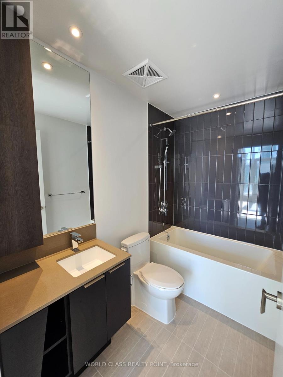 Photo 13 of 530 3900 Confederation Parkway, Mississauga ON