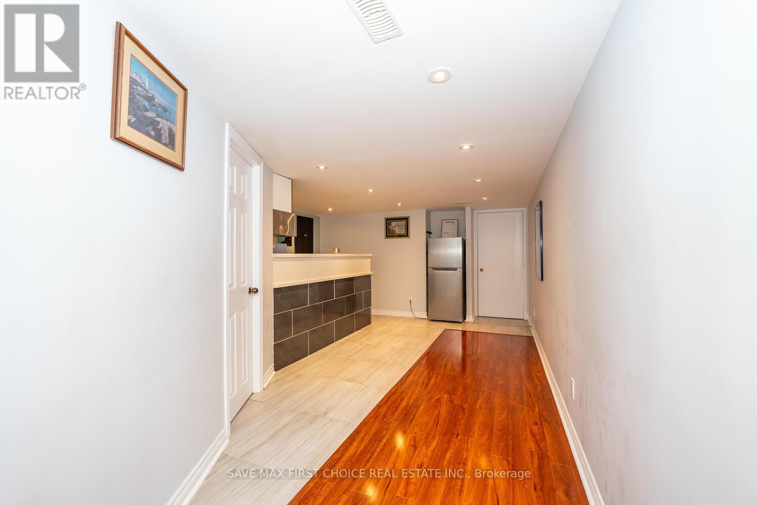 Photo 14 of 5763 Raftsman Cove, Mississauga ON