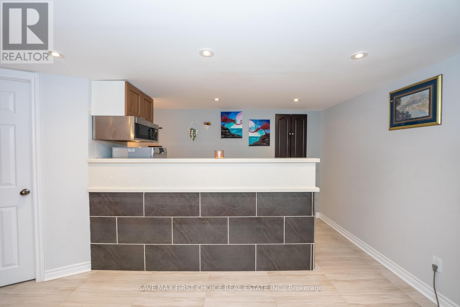 Photo 17 of 5763 Raftsman Cove, Mississauga ON