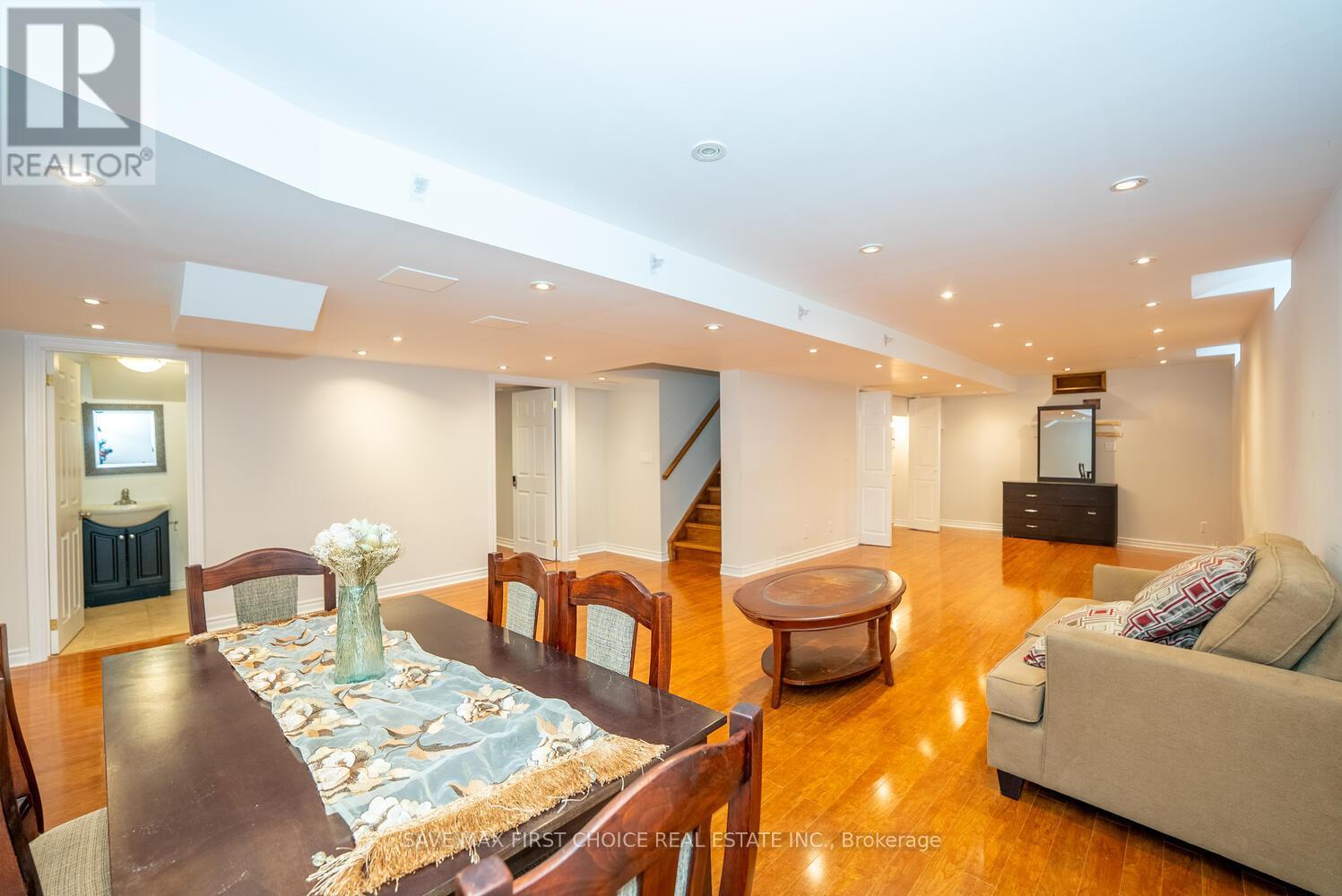 Photo 7 of 5763 Raftsman Cove, Mississauga ON