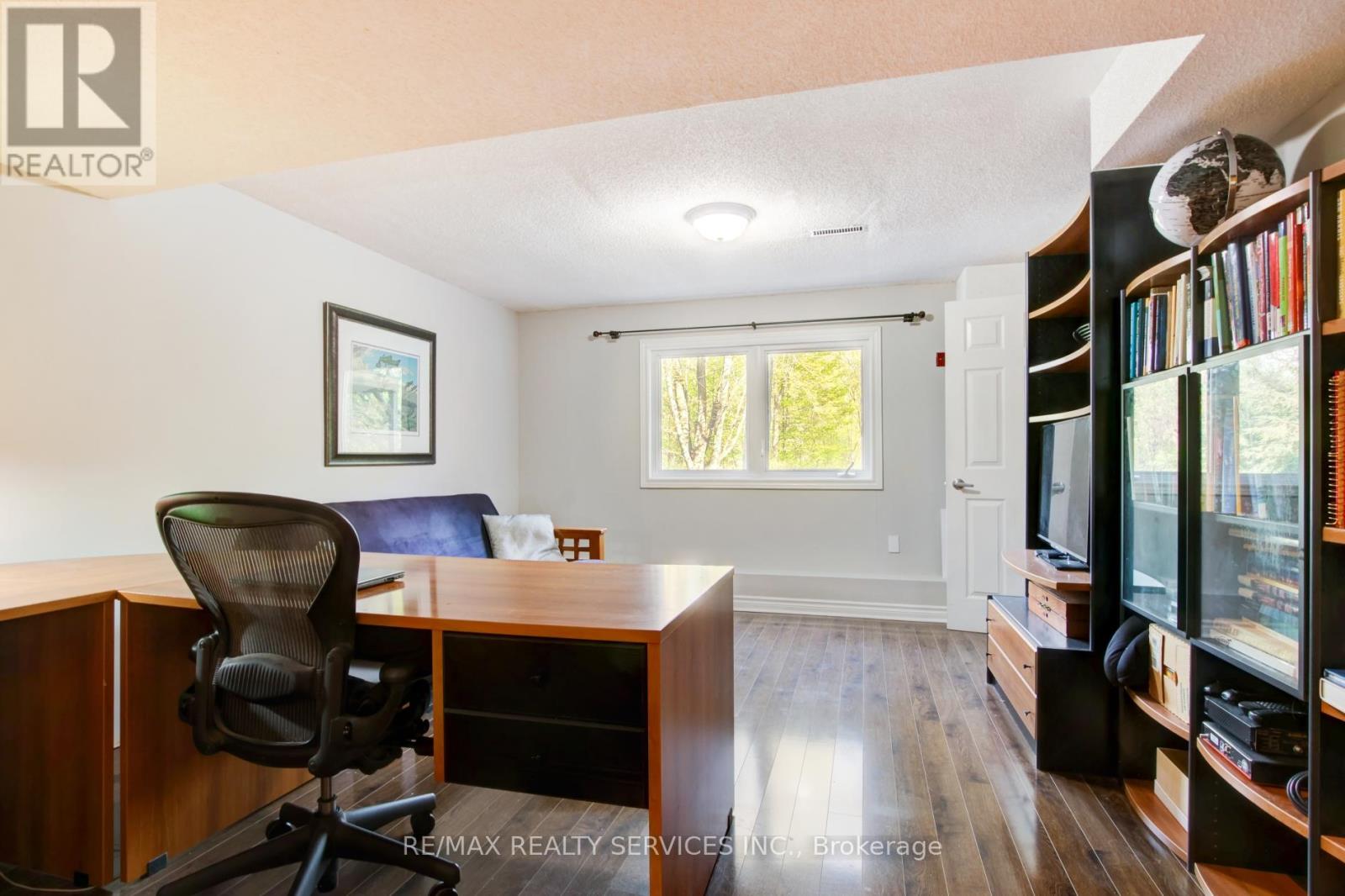 Photo 29 of 25 Brookbank Court, Brampton ON