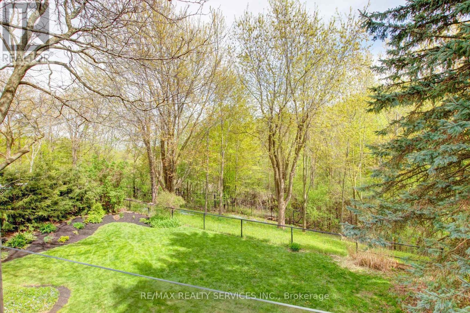 Photo 33 of 25 Brookbank Court, Brampton ON