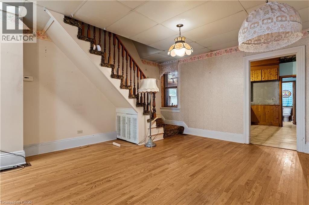 Photo 10 of 224 East Avenue N, Hamilton ON