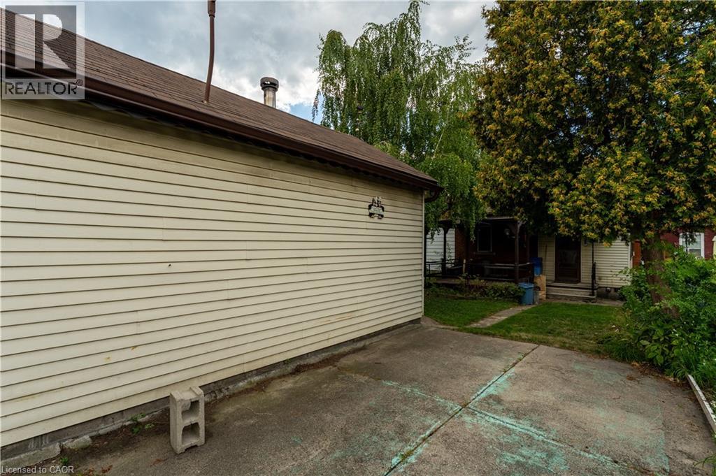 Photo 32 of 224 East Avenue N, Hamilton ON