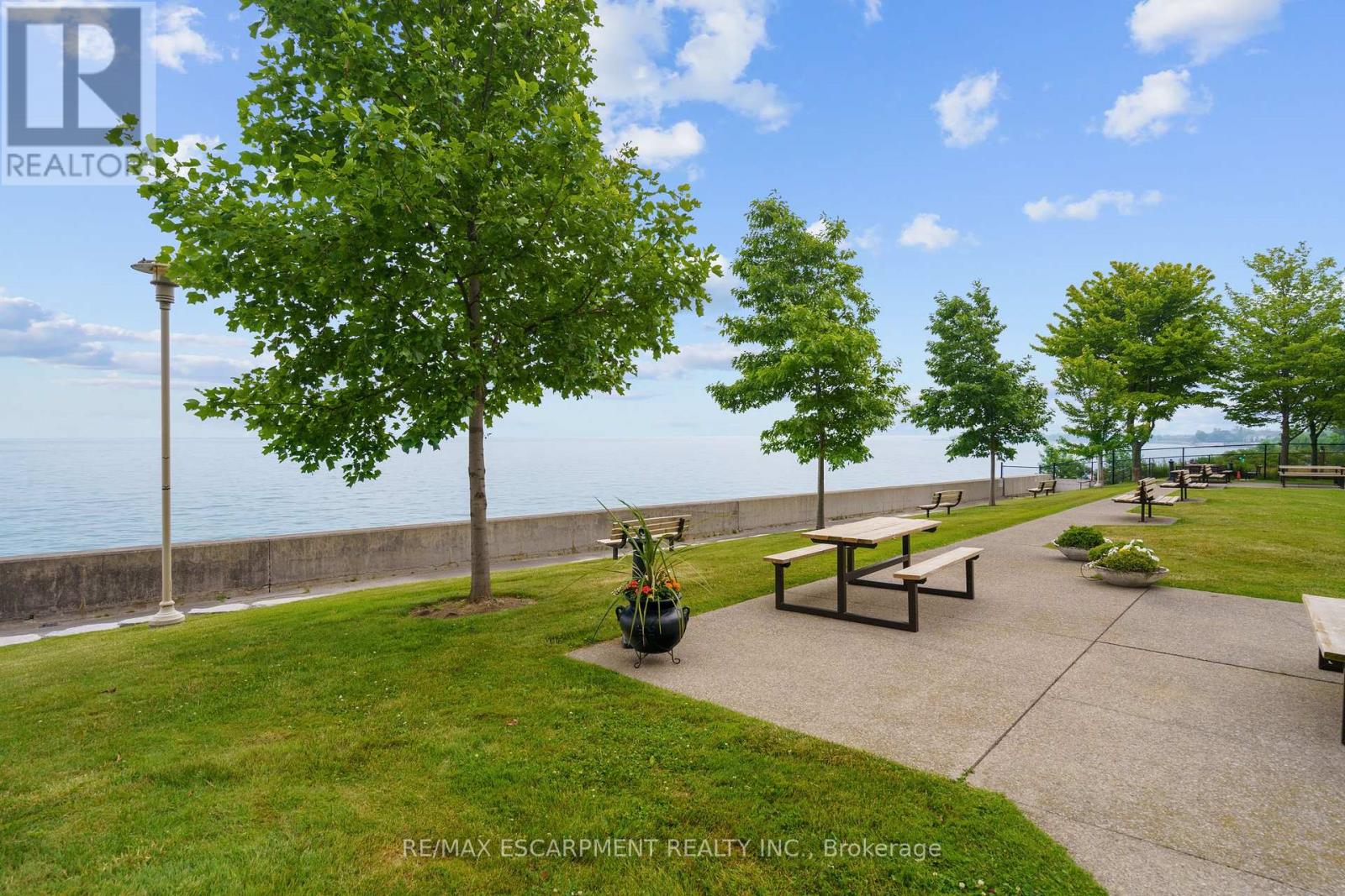 Photo 19 of 218 500 Green Road, Hamilton ON
