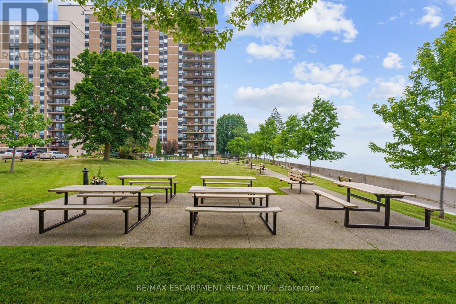 Photo 22 of 218 500 Green Road, Hamilton ON