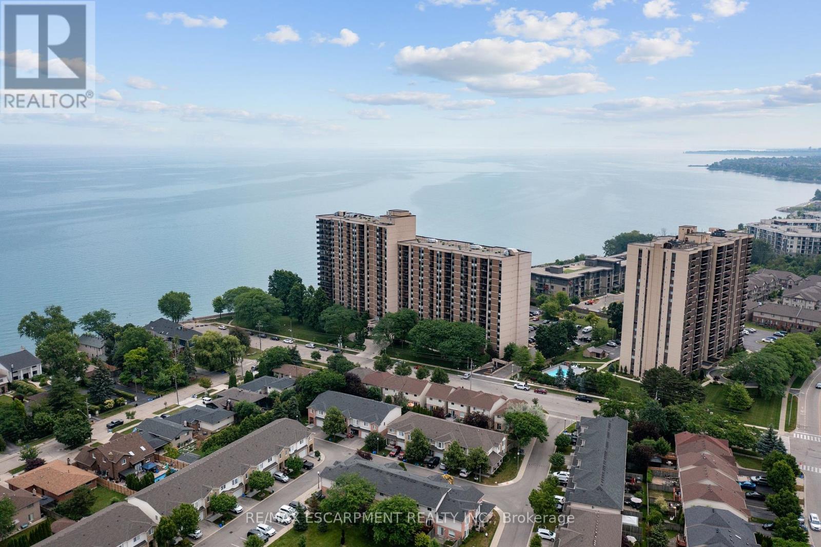 Photo 5 of 218 500 Green Road, Hamilton ON