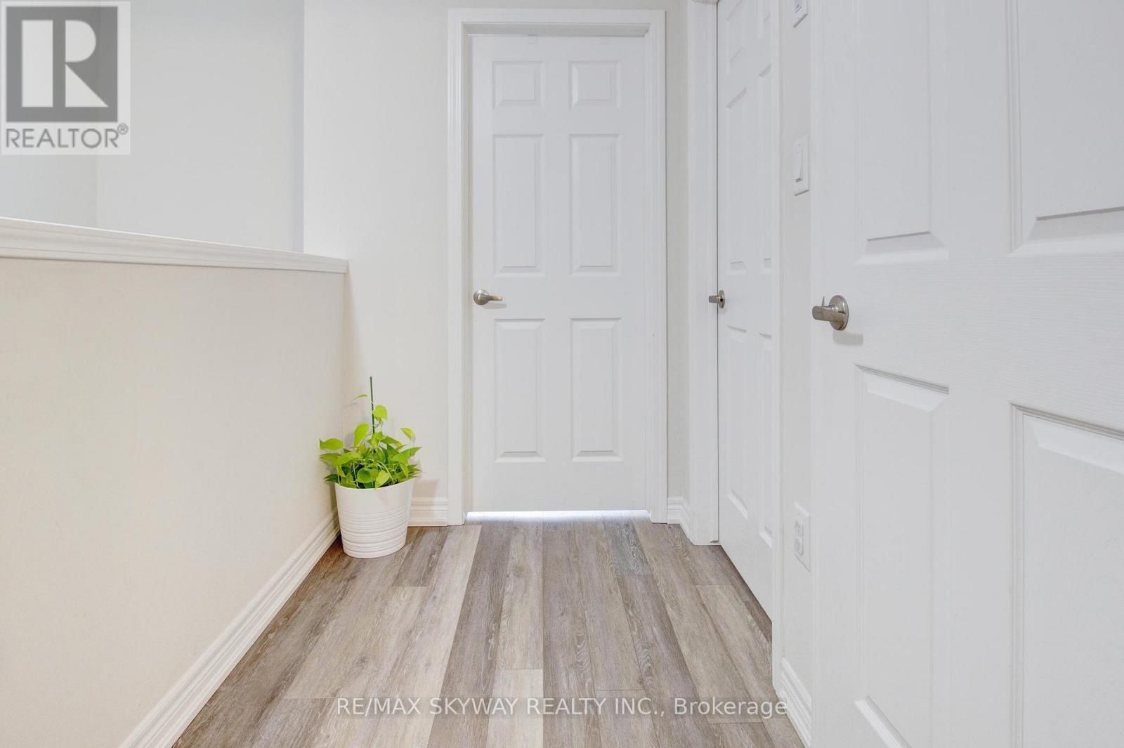 Photo 12 of 10 5014 Serena Drive, Lincoln ON