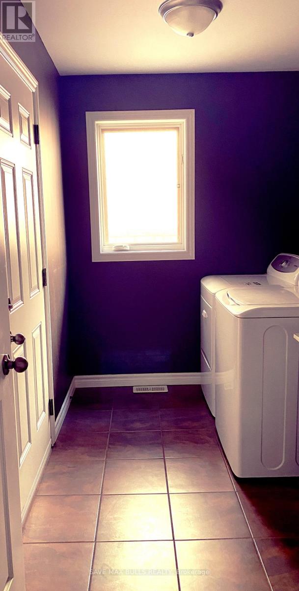 Photo 15 of 58 Wilkes Street, Brantford ON