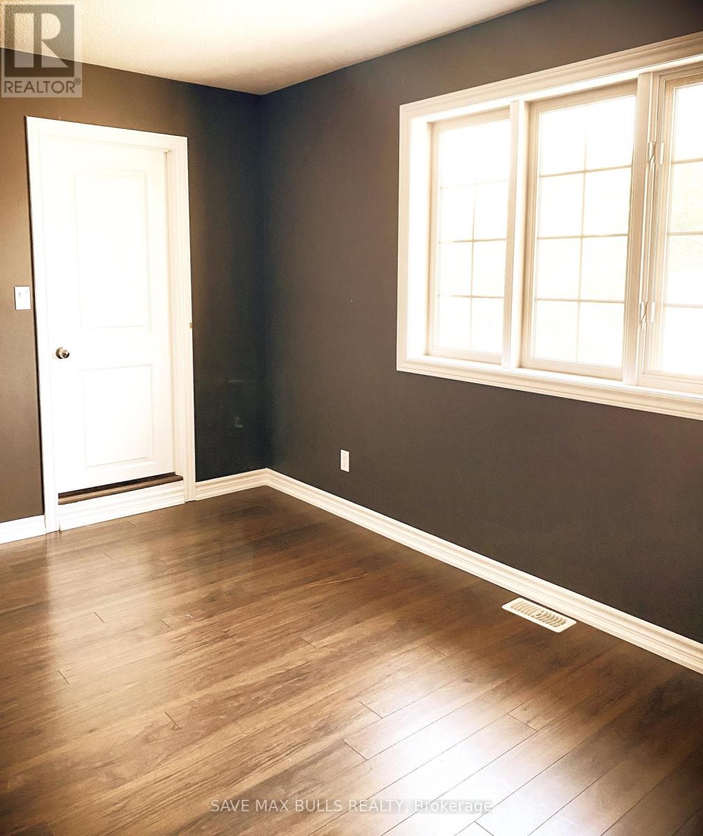 Photo 5 of 58 Wilkes Street, Brantford ON