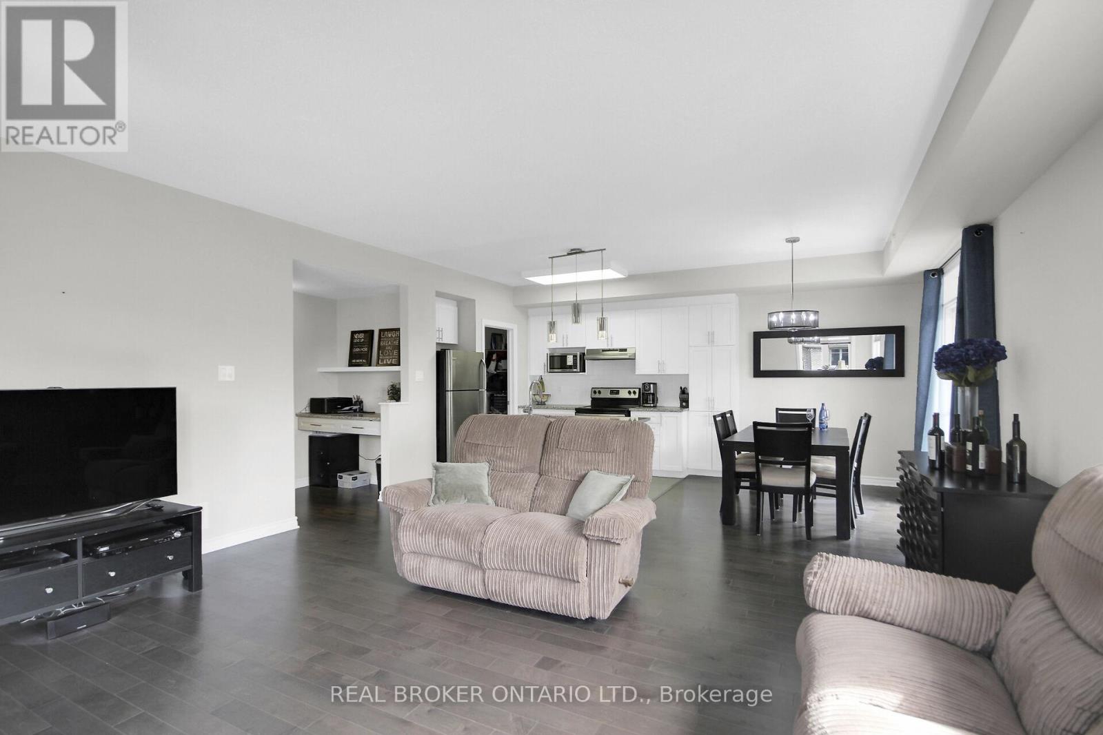 Photo 9 of B 1015 Beryl Private, Ottawa ON