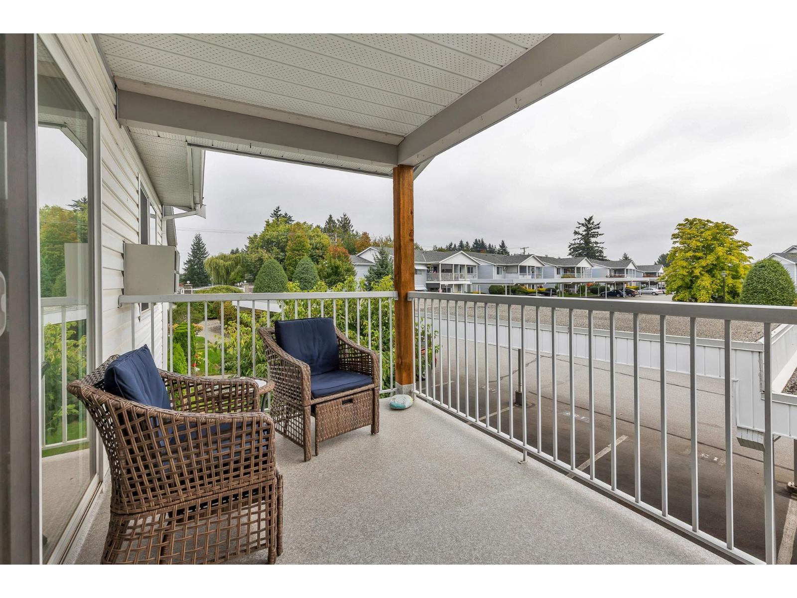 Photo 13 of 128 32691 Garibaldi Drive, Abbotsford BC