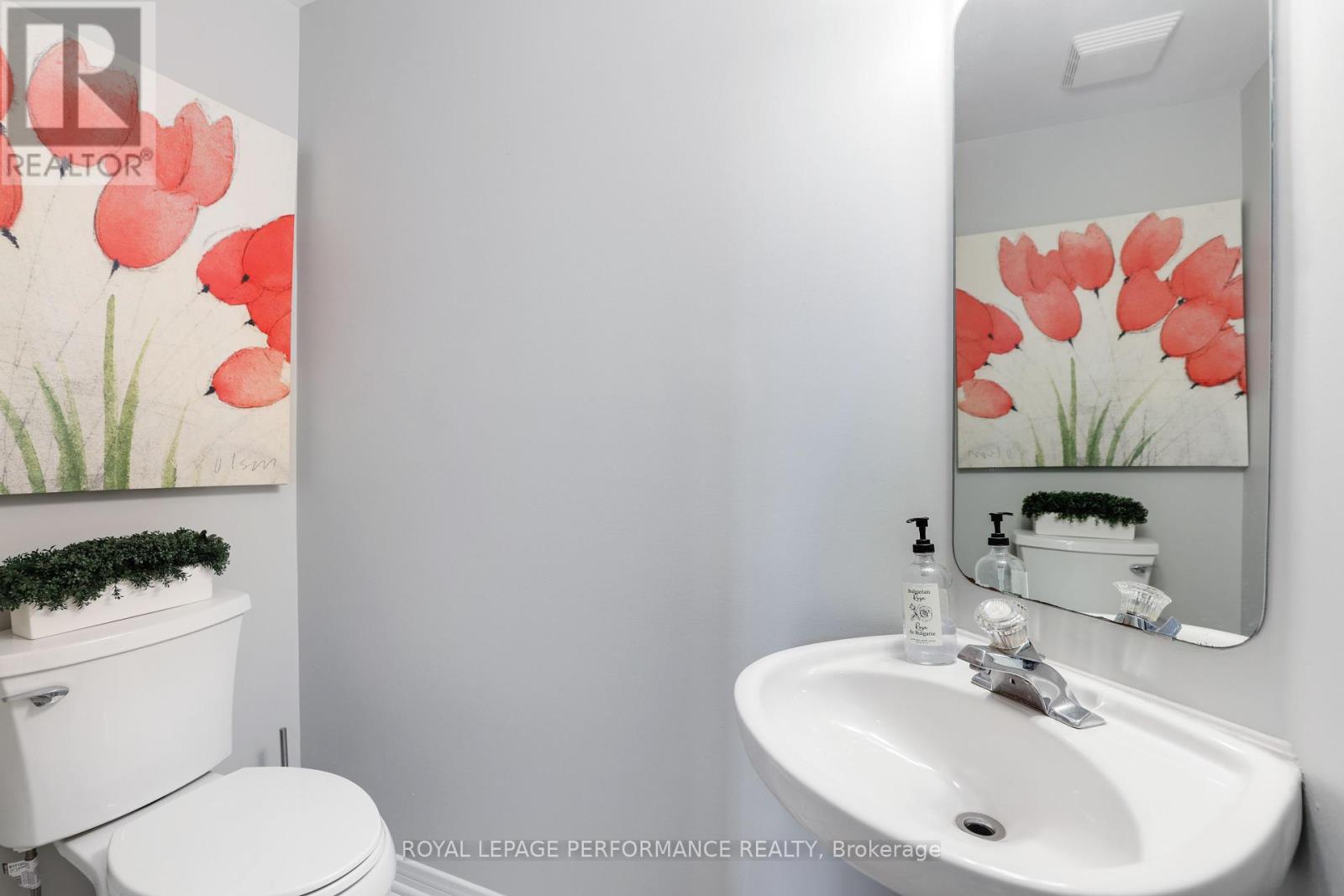 Photo 11 of 824 Covehead Crescent, Ottawa ON