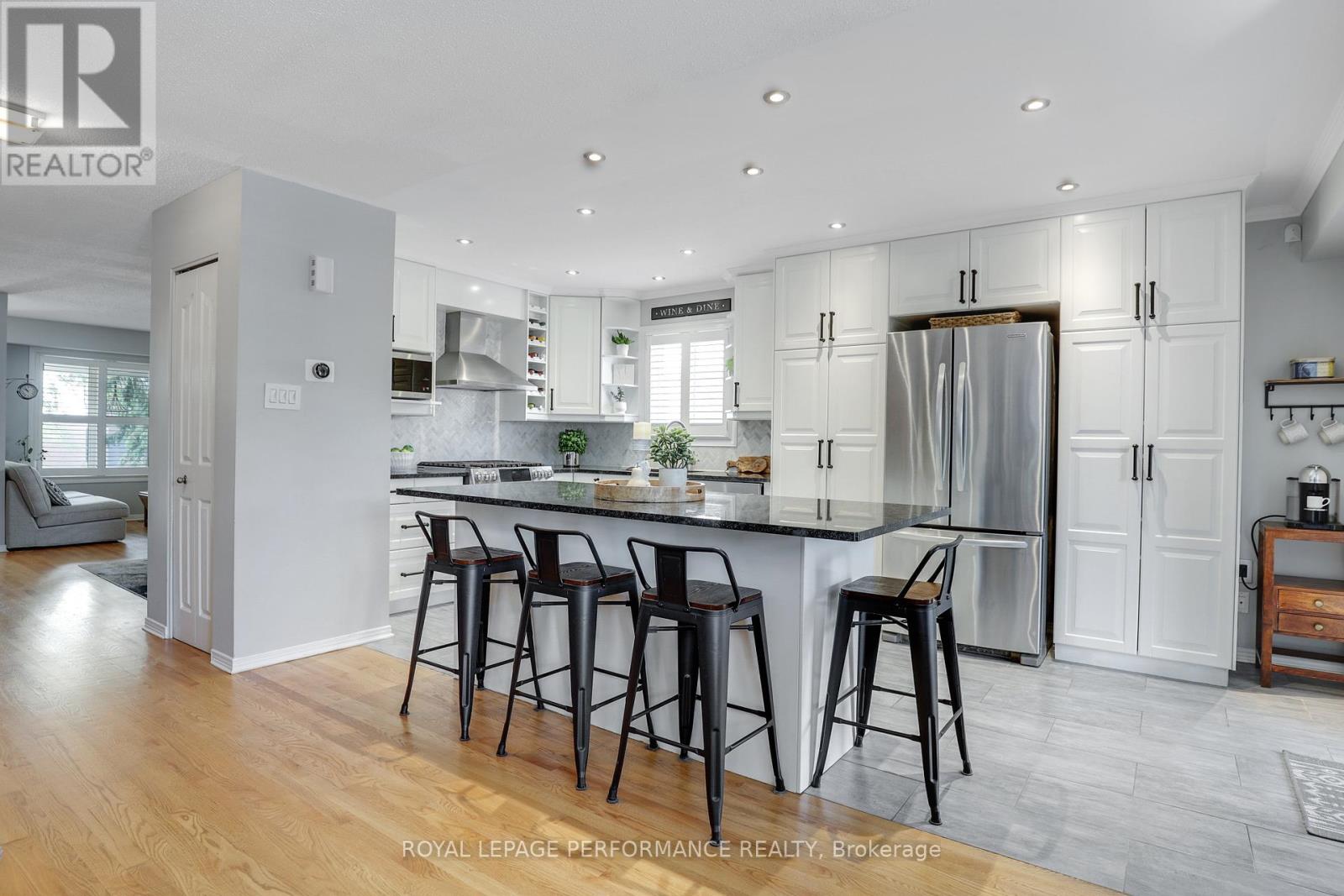 Photo 13 of 824 Covehead Crescent, Ottawa ON
