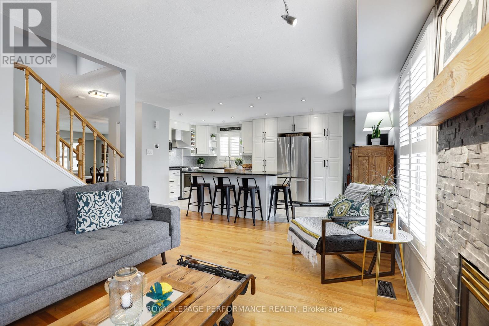 Photo 20 of 824 Covehead Crescent, Ottawa ON