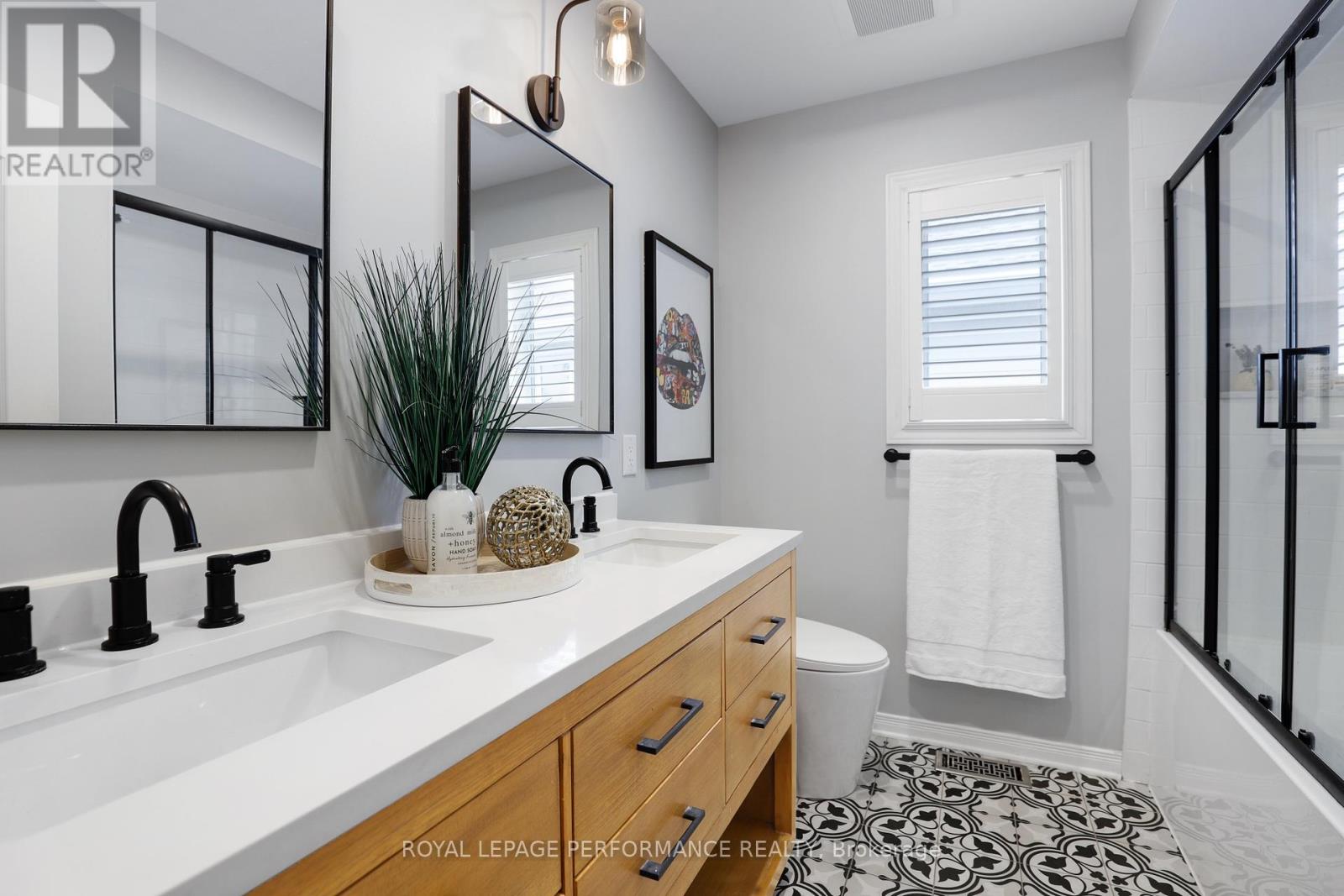 Photo 29 of 824 Covehead Crescent, Ottawa ON