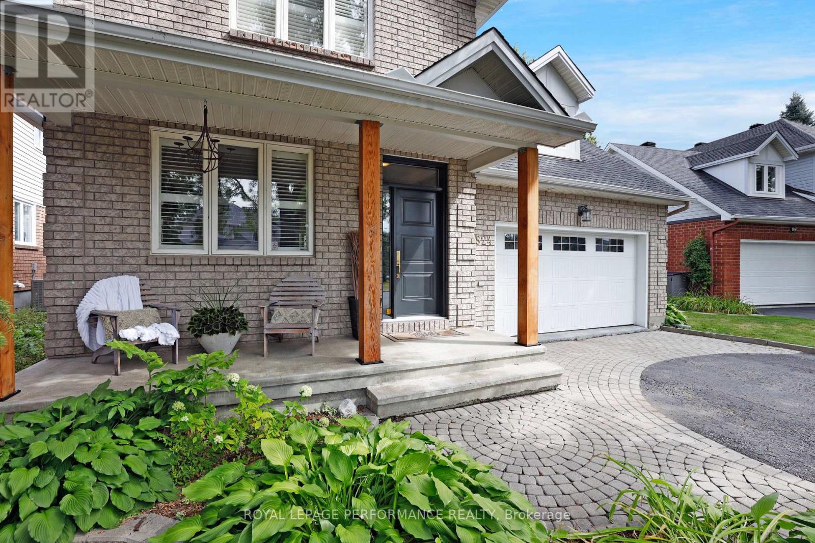 Interlock Landscaping & Covered Porch