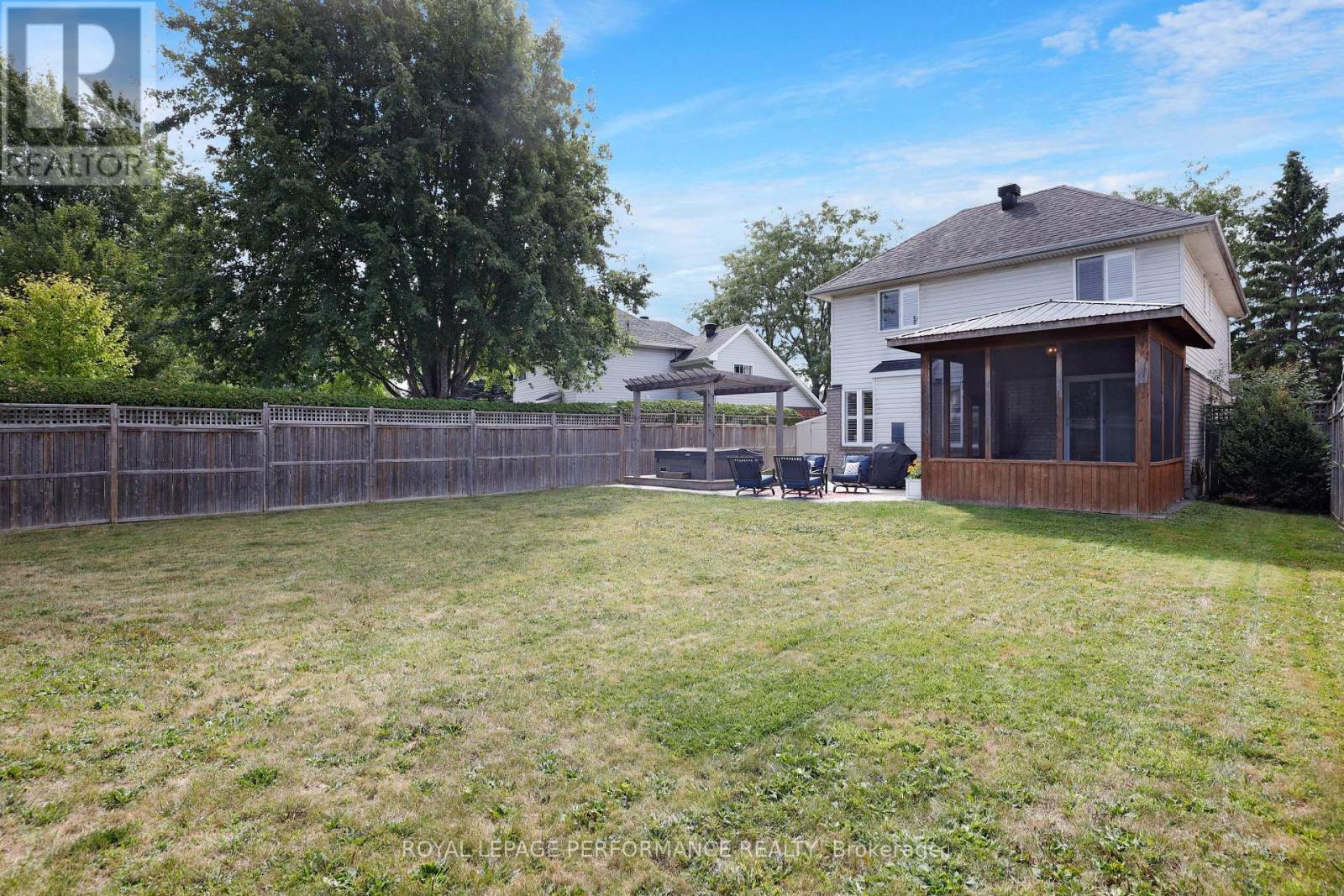Photo 38 of 824 Covehead Crescent, Ottawa ON
