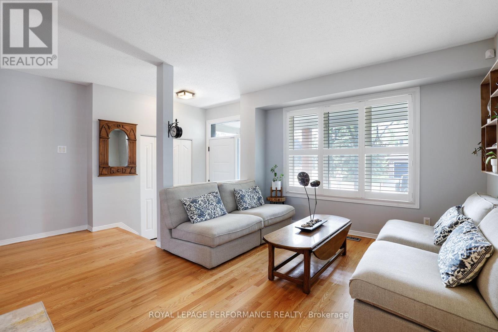 Photo 8 of 824 Covehead Crescent, Ottawa ON