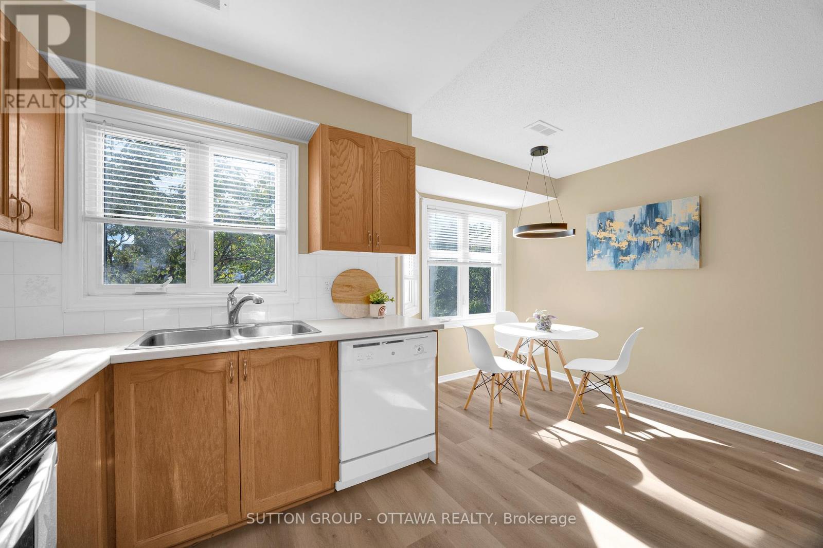 Photo 15 of 6325 Tealwood Place, Ottawa ON