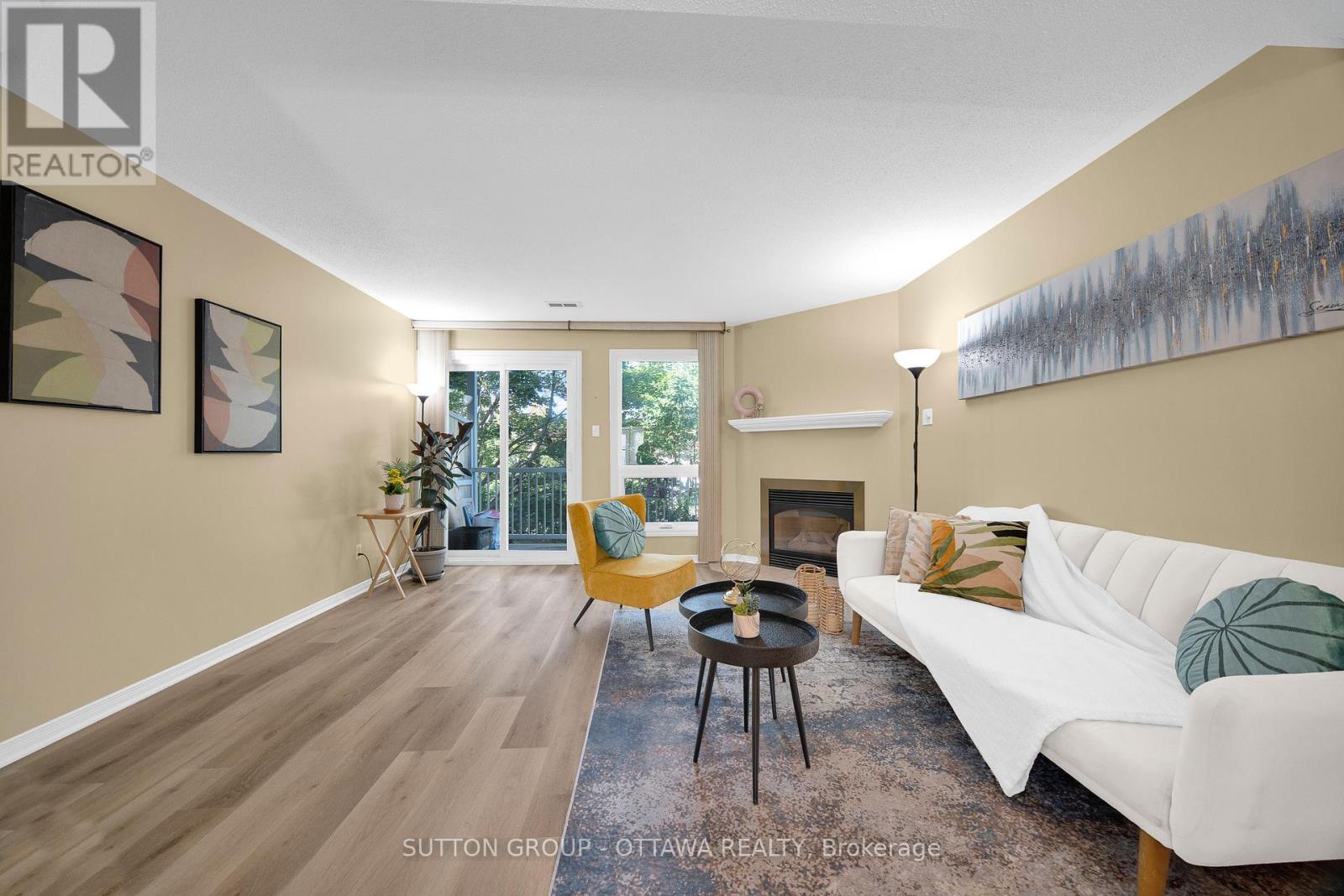Photo 4 of 6325 Tealwood Place, Ottawa ON