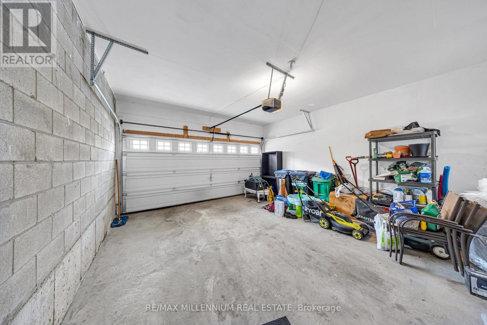 Photo 35 of 86 Saint Dennis Road, Brampton ON