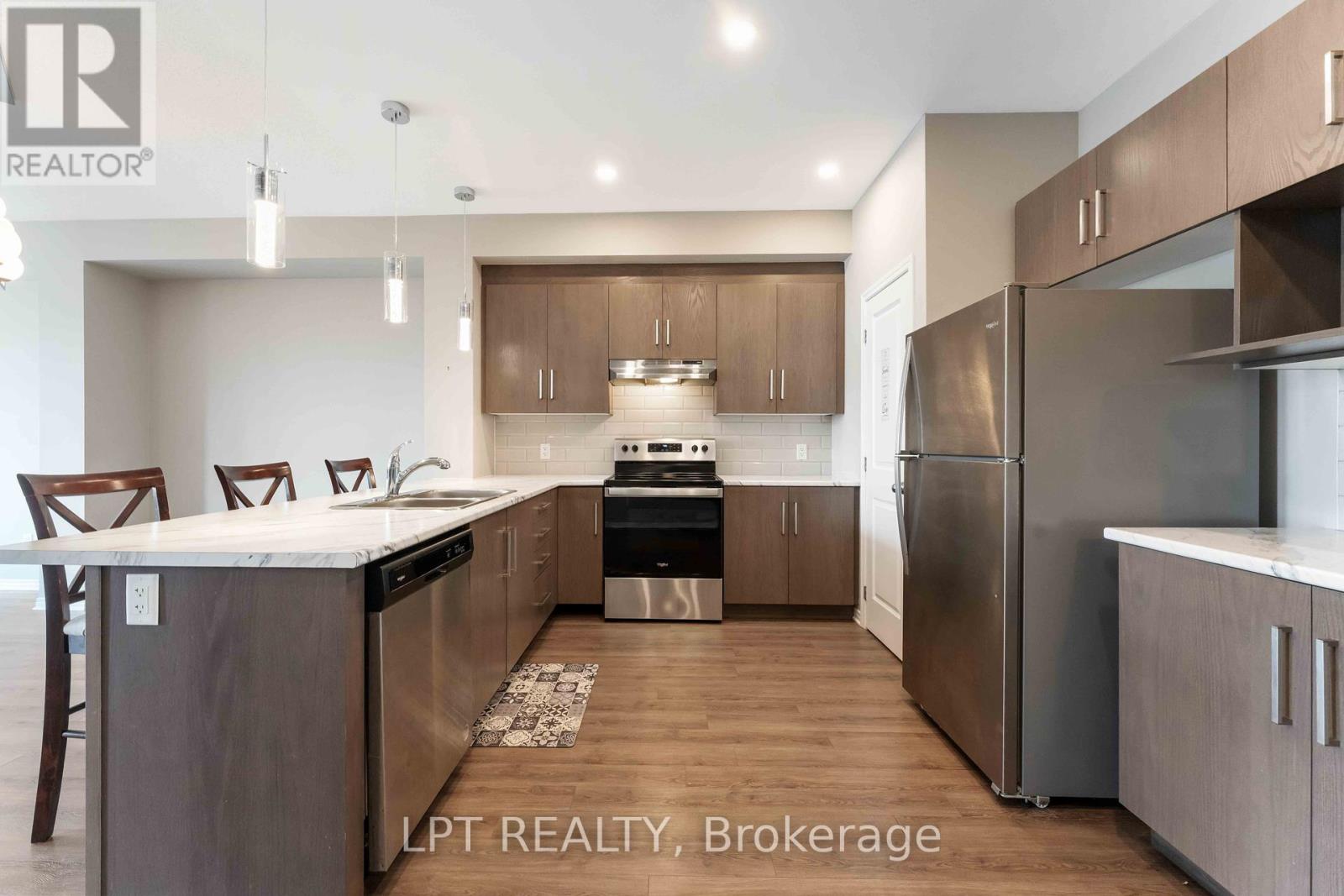 Photo 18 of 381 Cope Drive, Ottawa ON
